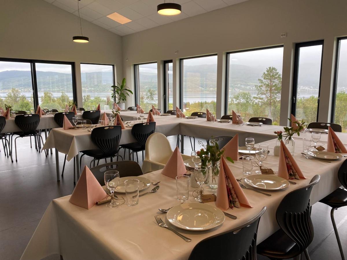 Skoghus Hostel Silsand Buitenkant foto
