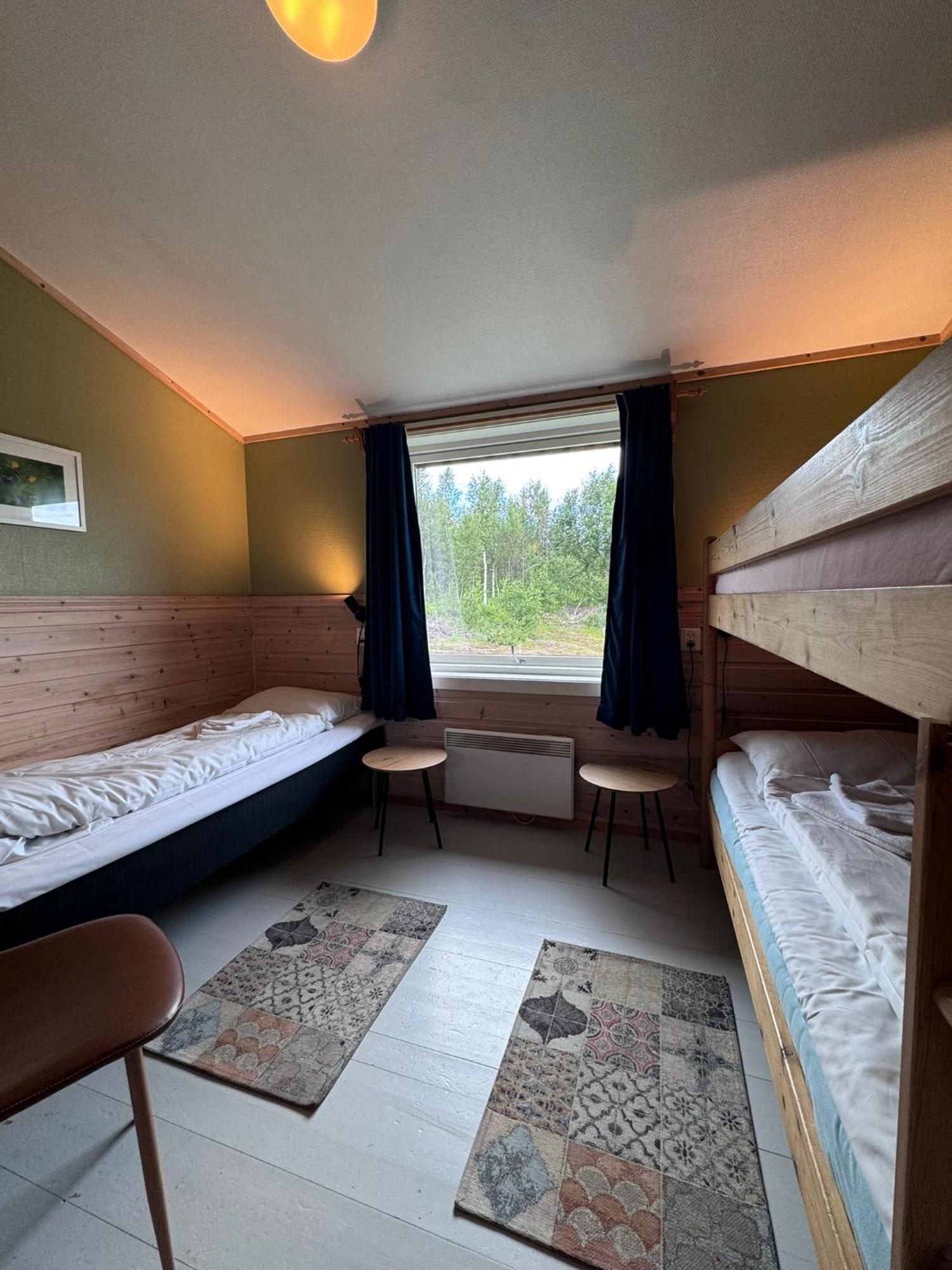 Skoghus Hostel Silsand Buitenkant foto