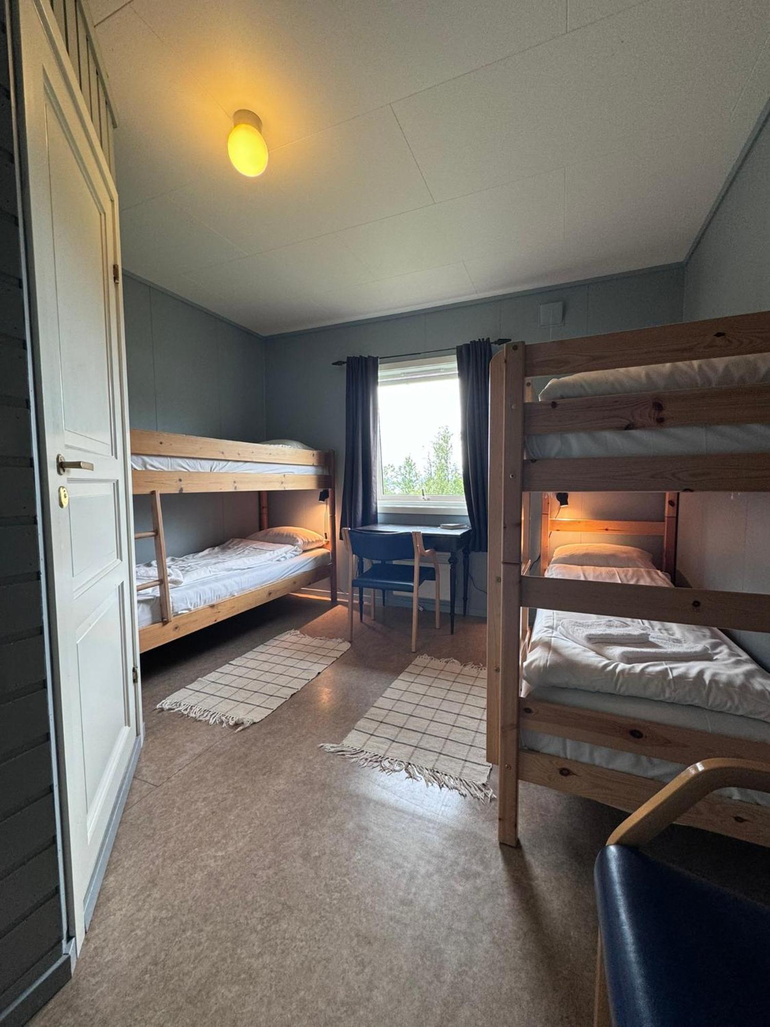 Skoghus Hostel Silsand Buitenkant foto