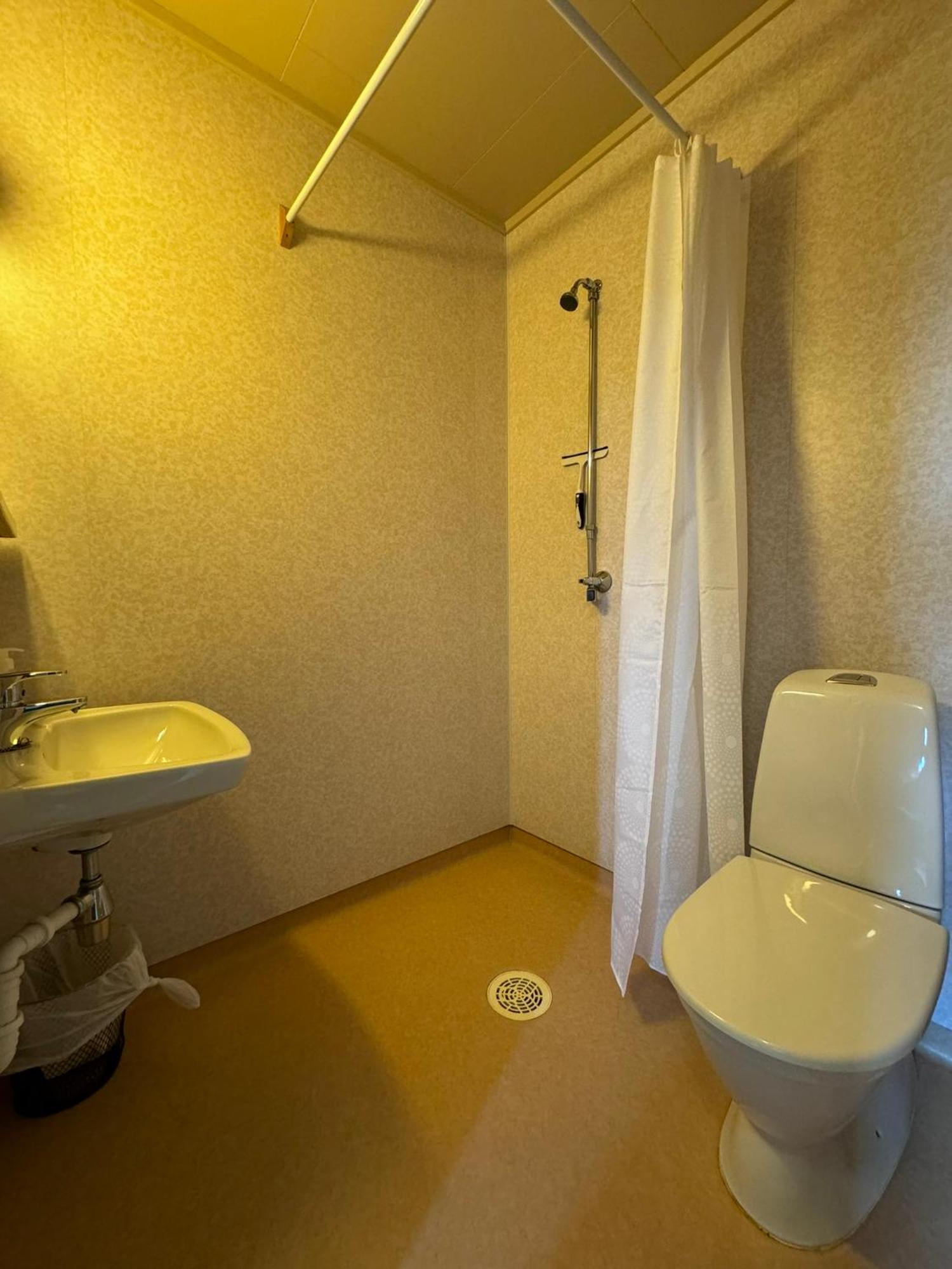 Skoghus Hostel Silsand Buitenkant foto