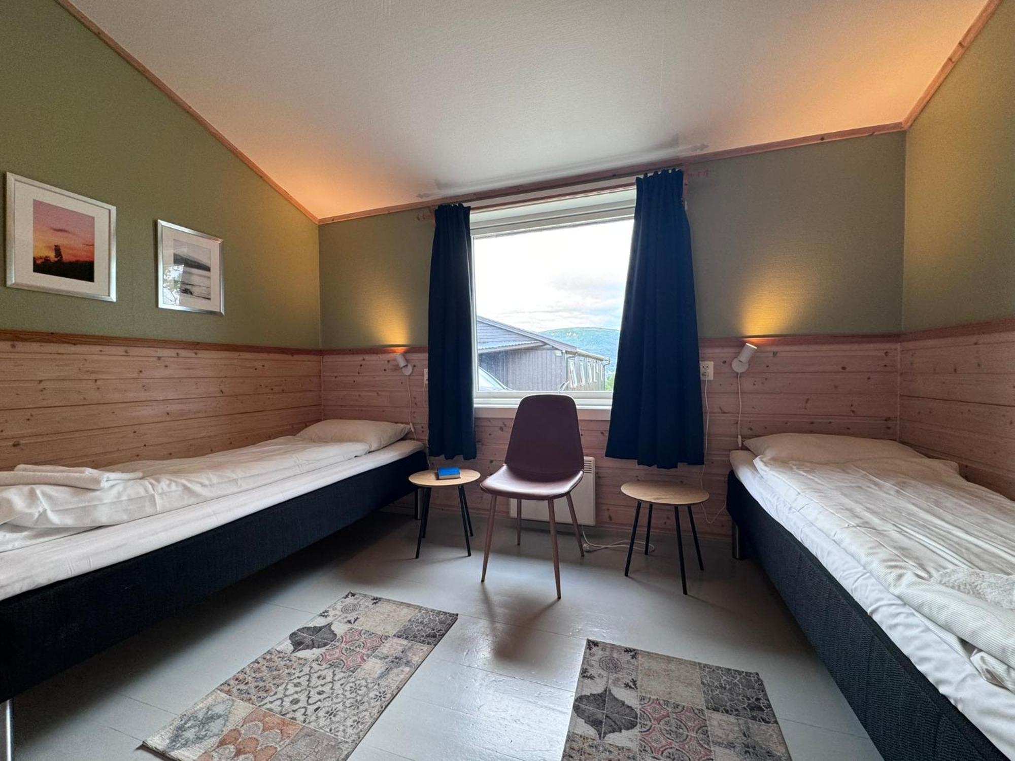 Skoghus Hostel Silsand Buitenkant foto