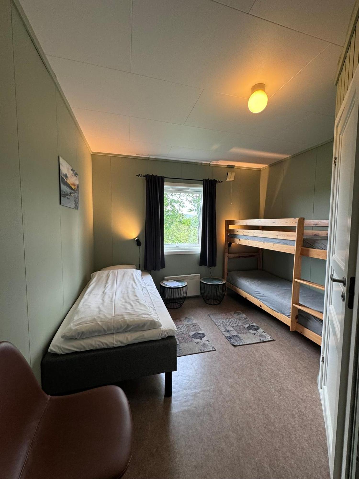 Skoghus Hostel Silsand Buitenkant foto