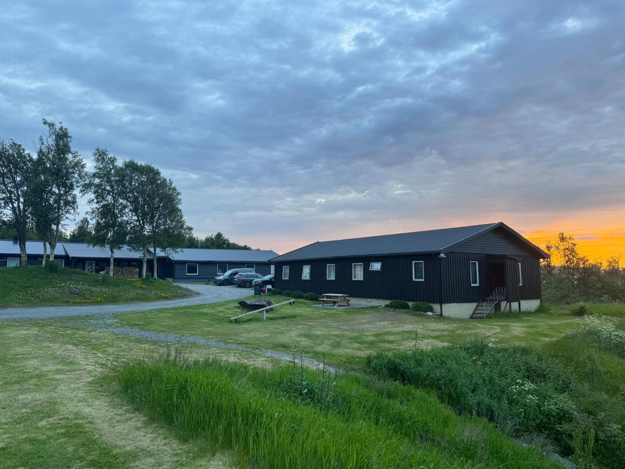 Skoghus Hostel Silsand Buitenkant foto